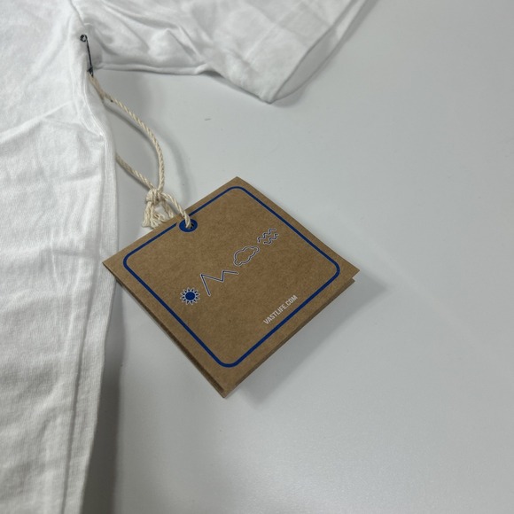 Vast Life Graphic T Shirt Size Medium NWT - Picture 6 of 10